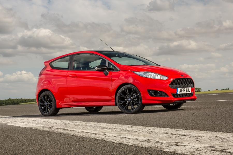  Ford Fiesta Zetec S Red 2014 года  (UK) (фото 24 из 26)